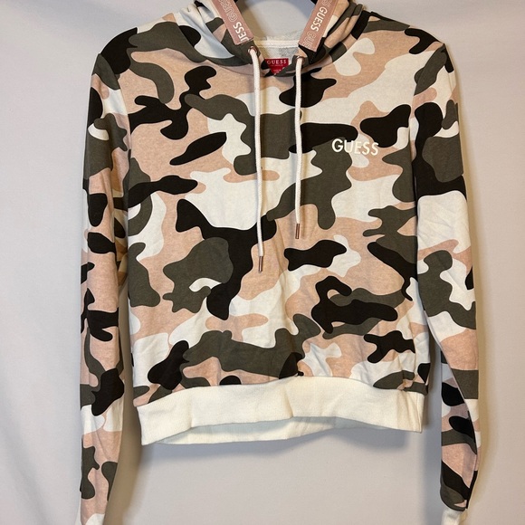 Guess Los Angeles crop top hoodie super cool, pink camo piece, Y2K, hip hop, rap - Picture 3 of 7